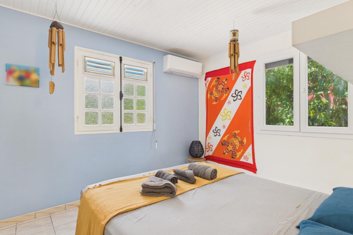 piscine-4 chambres-villa-sainte-luce-8-personnes chambre 2 bis